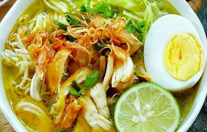 Soto Bu Diah: Rasa Legendaris di Jantung Cilacap